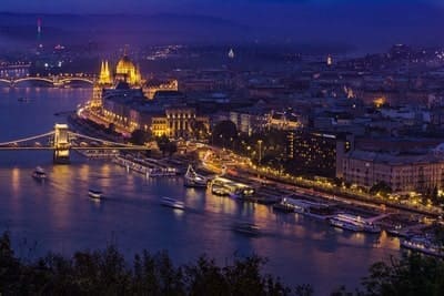Budapest: La perla del Danubio